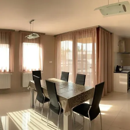 Liviapartman Lelle 3*